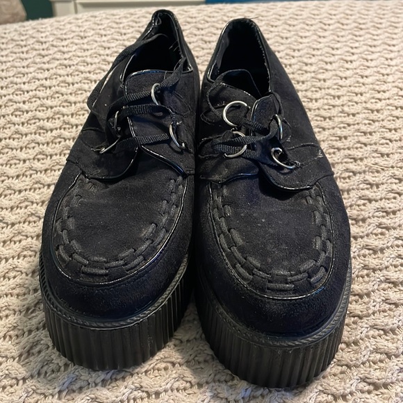 Black Platform Shoes - Picture 1 of 6